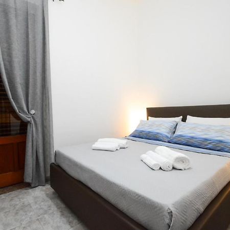 Spiaggia 270 M - Appartamento In Centro Con Cortile จอโยซามาเรอา ภายนอก รูปภาพ