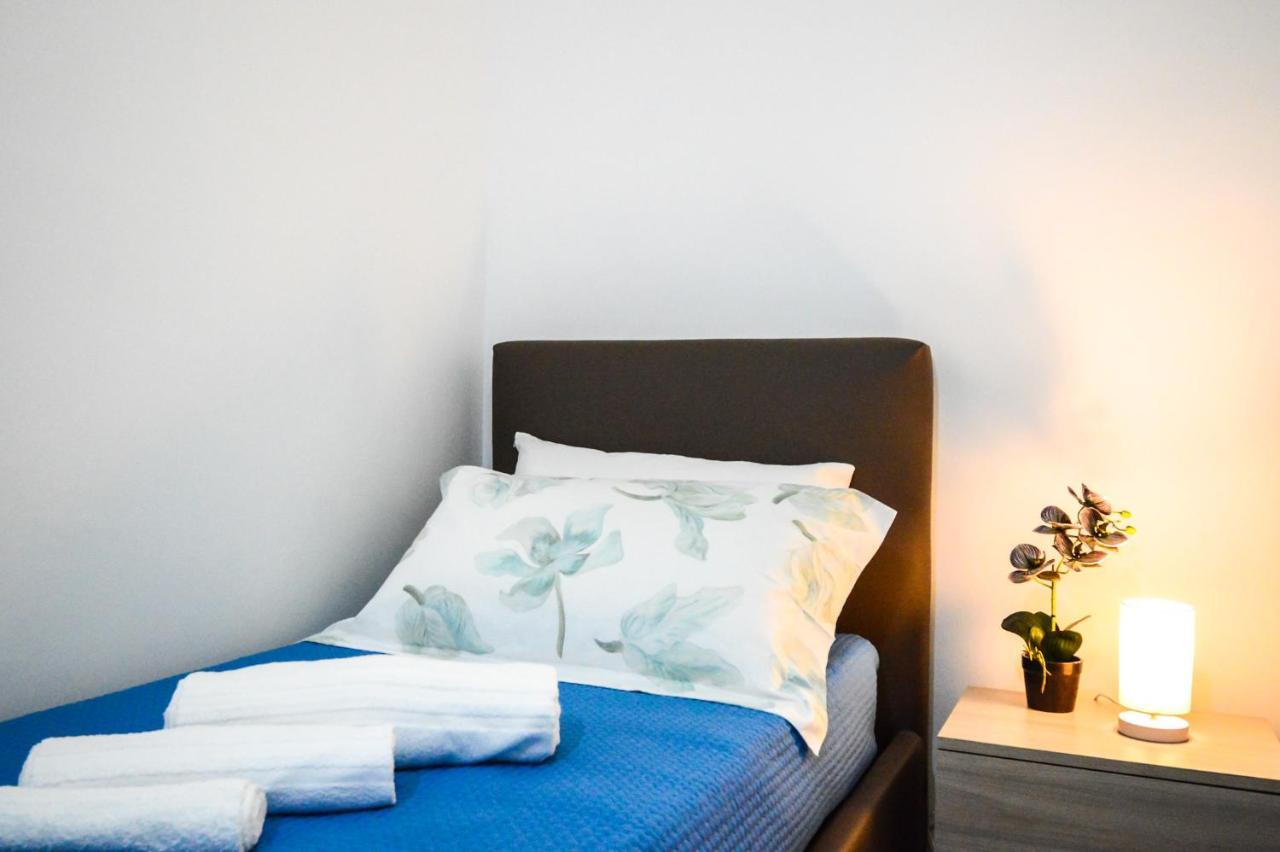 Spiaggia 270 M - Appartamento In Centro Con Cortile จอโยซามาเรอา ภายนอก รูปภาพ